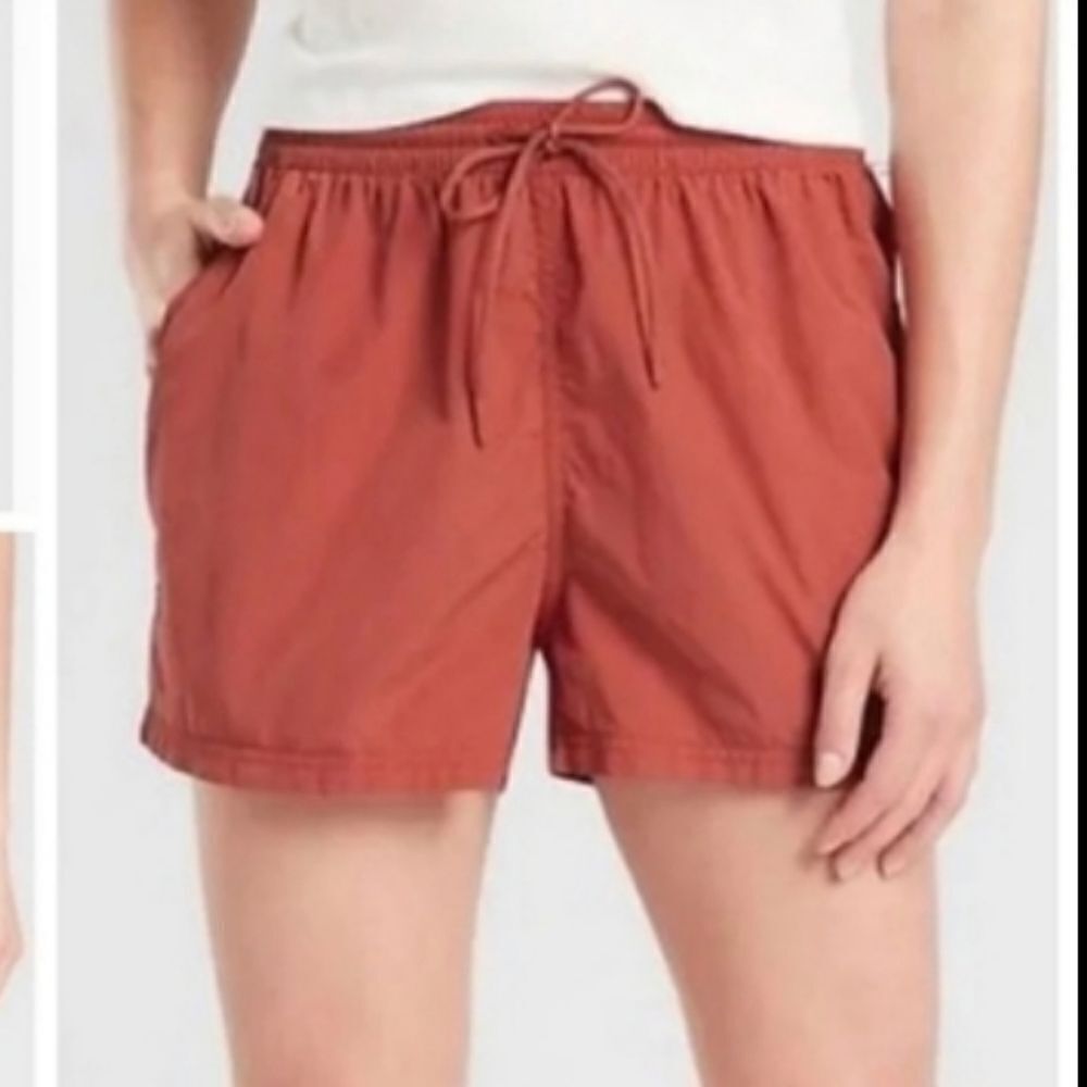 Athleta Expedition Shorts recycled material and lightweight
